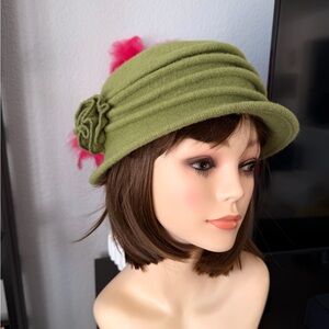 Shihreen Green Wool Hat with Flower Accent
